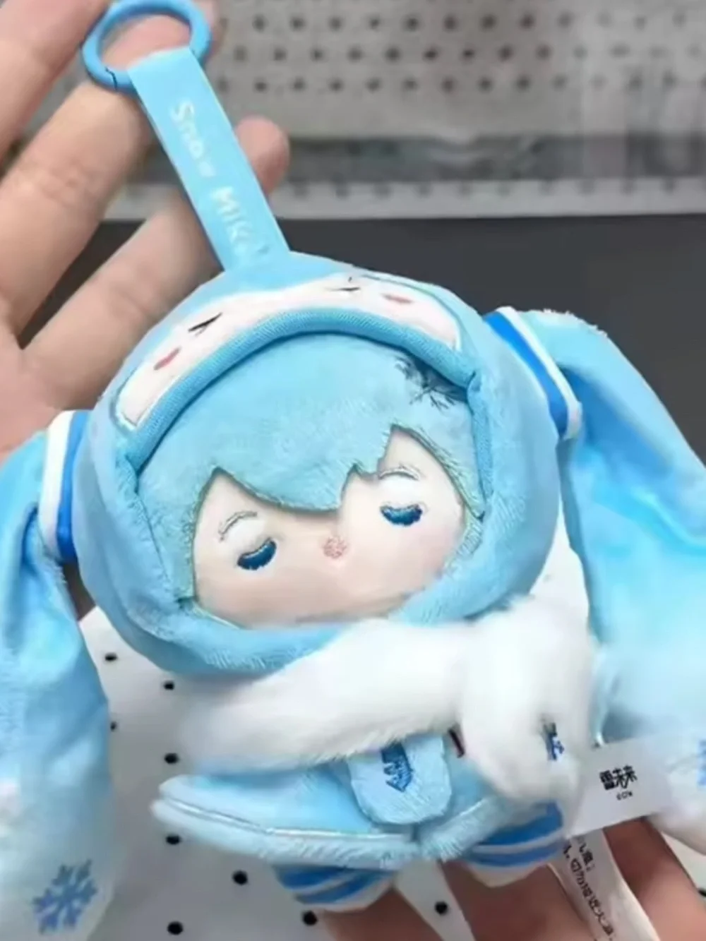 Hatsune Miku & Vocaloids with Poncho Mini Plush Keychain Blind Box  ( 1PC BY